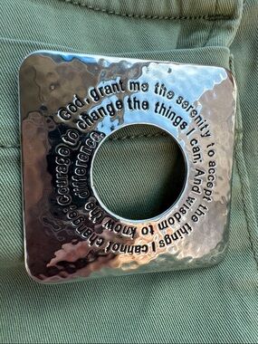 Hammered Silver Serenity Prayer Brooch – Silver